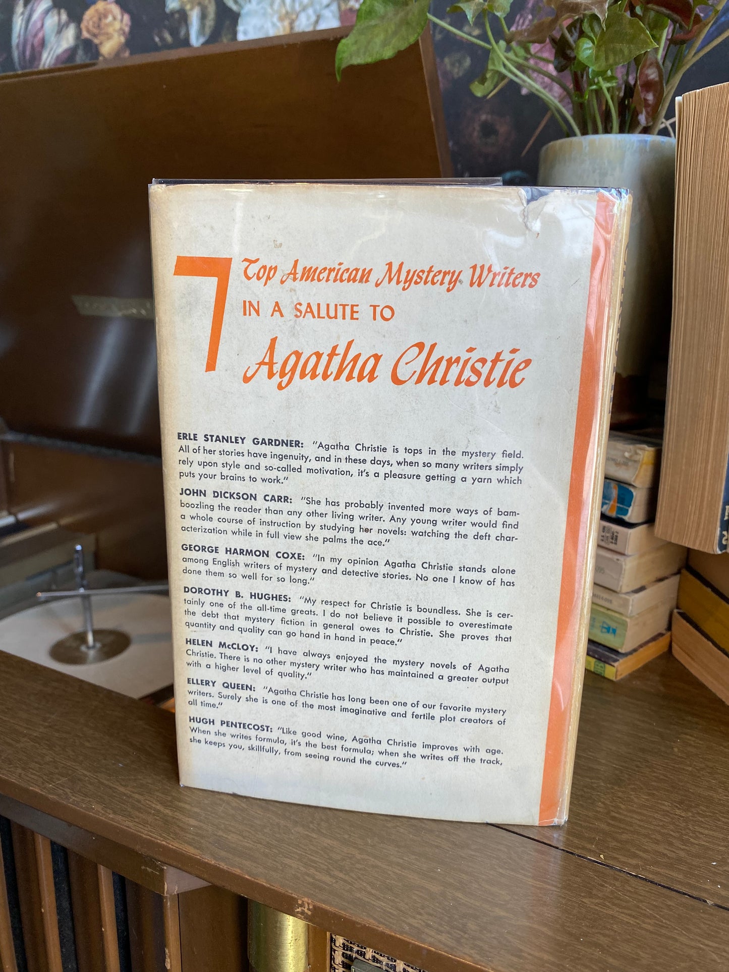 Hallowe'en Party- Agatha Christie